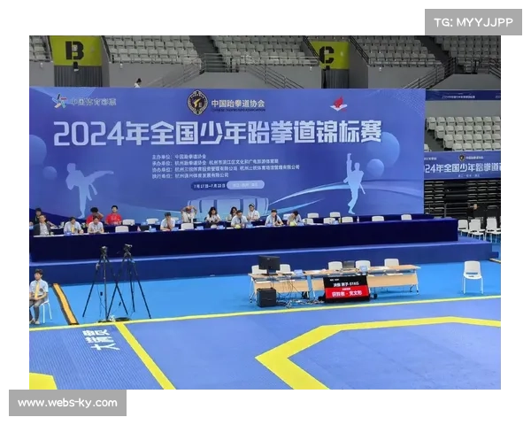 跆拳道巡回赛总决赛在四川举行，千名青少年参赛